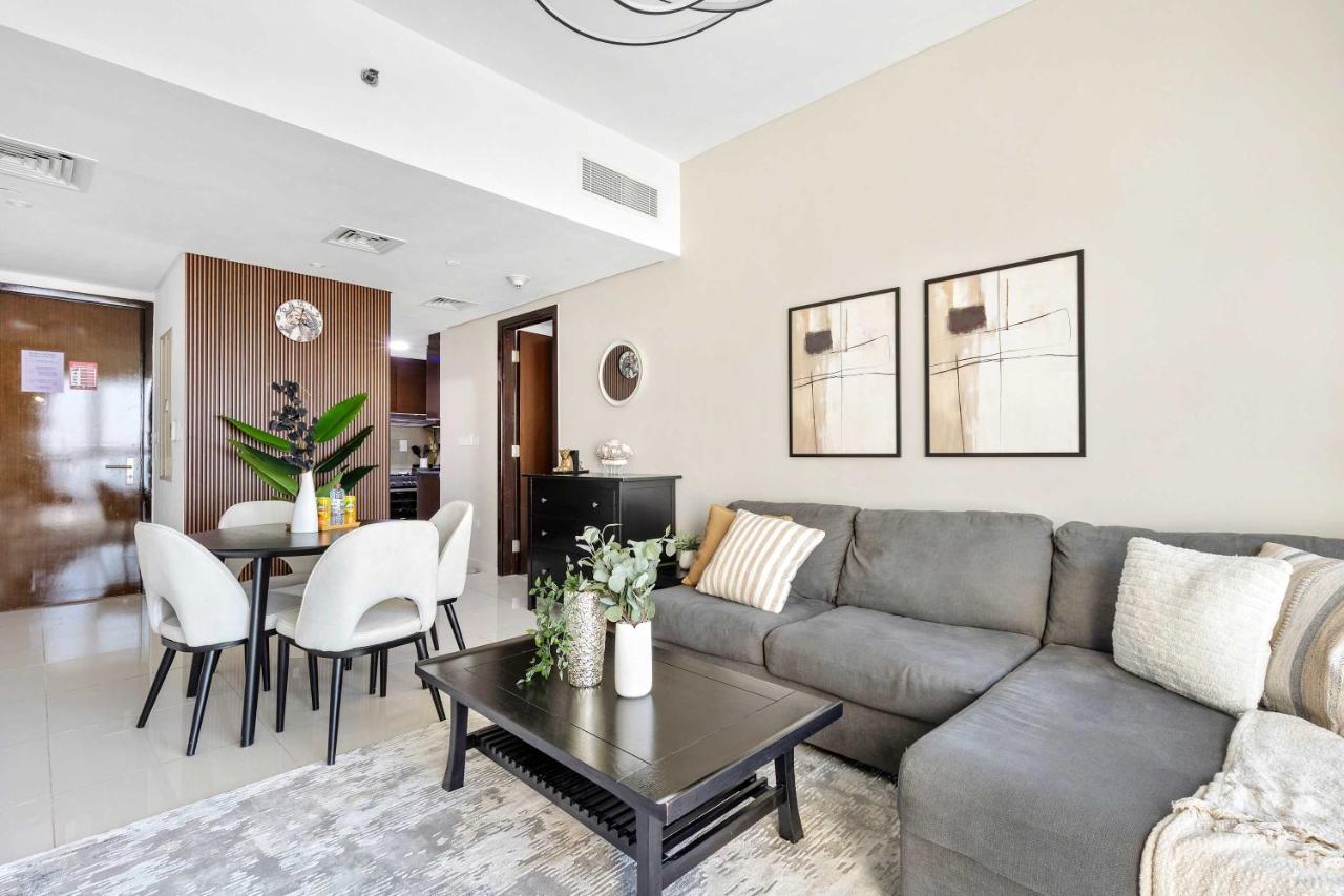 Silkhaus Vacation Homes Cozy 1BR with Balcony Pool & Gym on Reem Island - 2