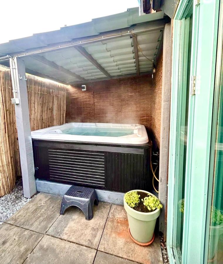 Cozy comfortable house with jacuzzi & private garden near Amsterdam - 4