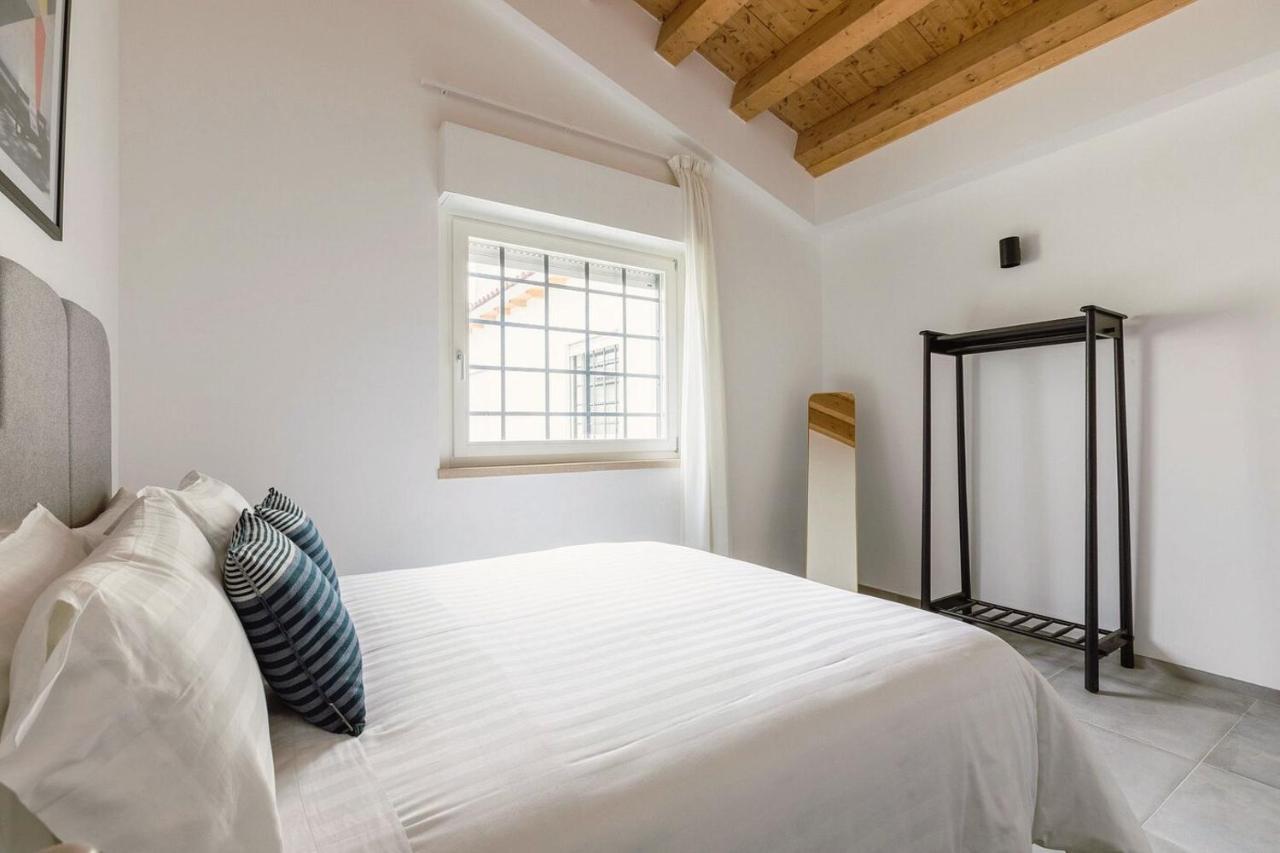 Bob W Rome San Lorenzo - 5