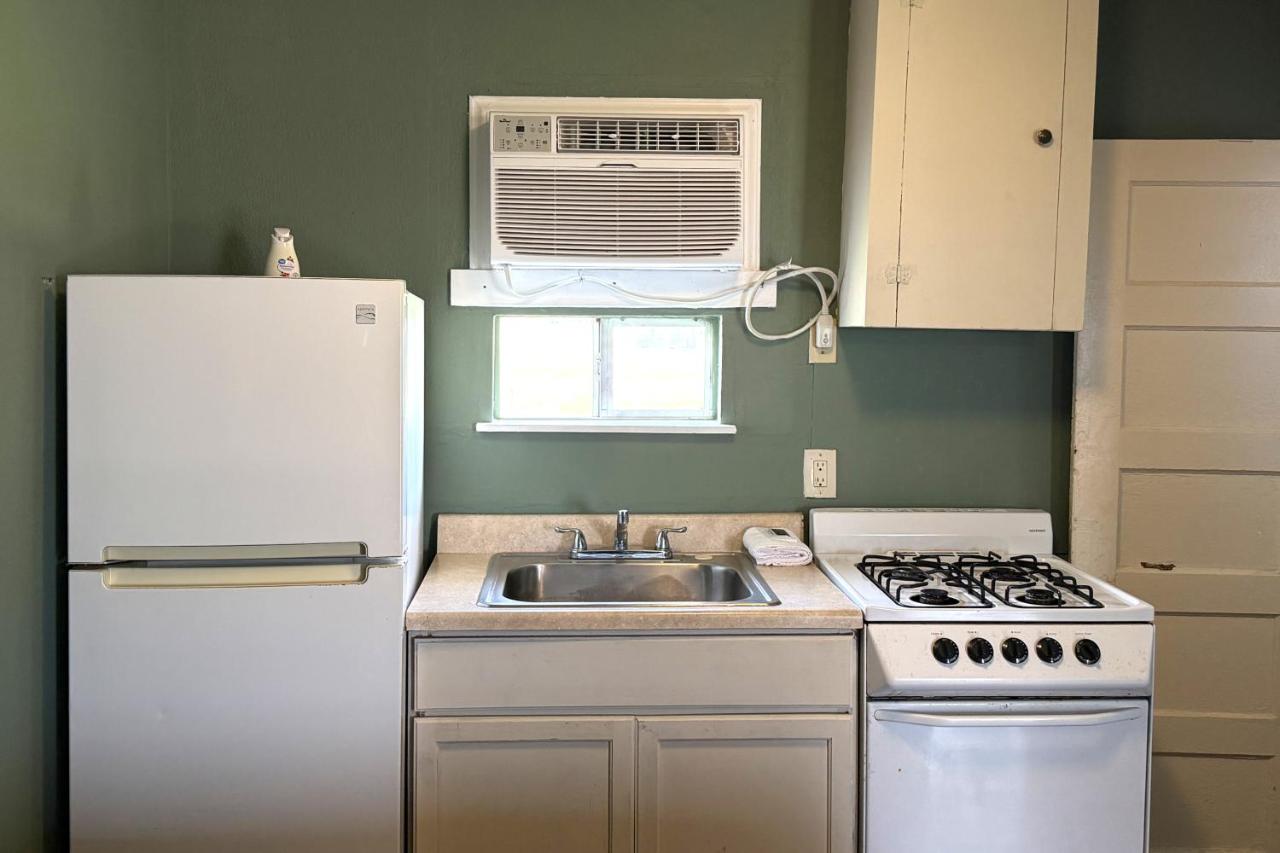 Budget Inn — photo 18