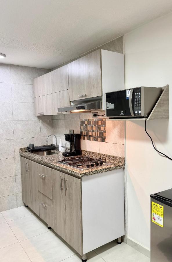 Apartamento Cerca Del Aeropuerto - 4