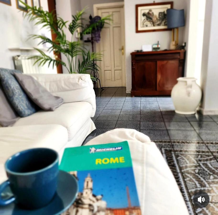 Vatican Stairs Apartment - 3