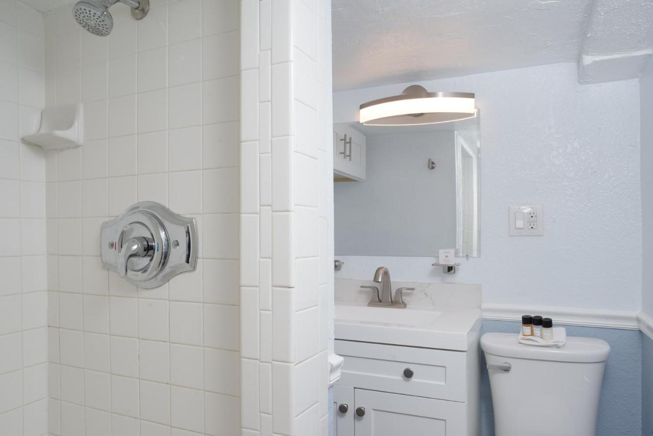 Sabal Palms Inn — photo 12