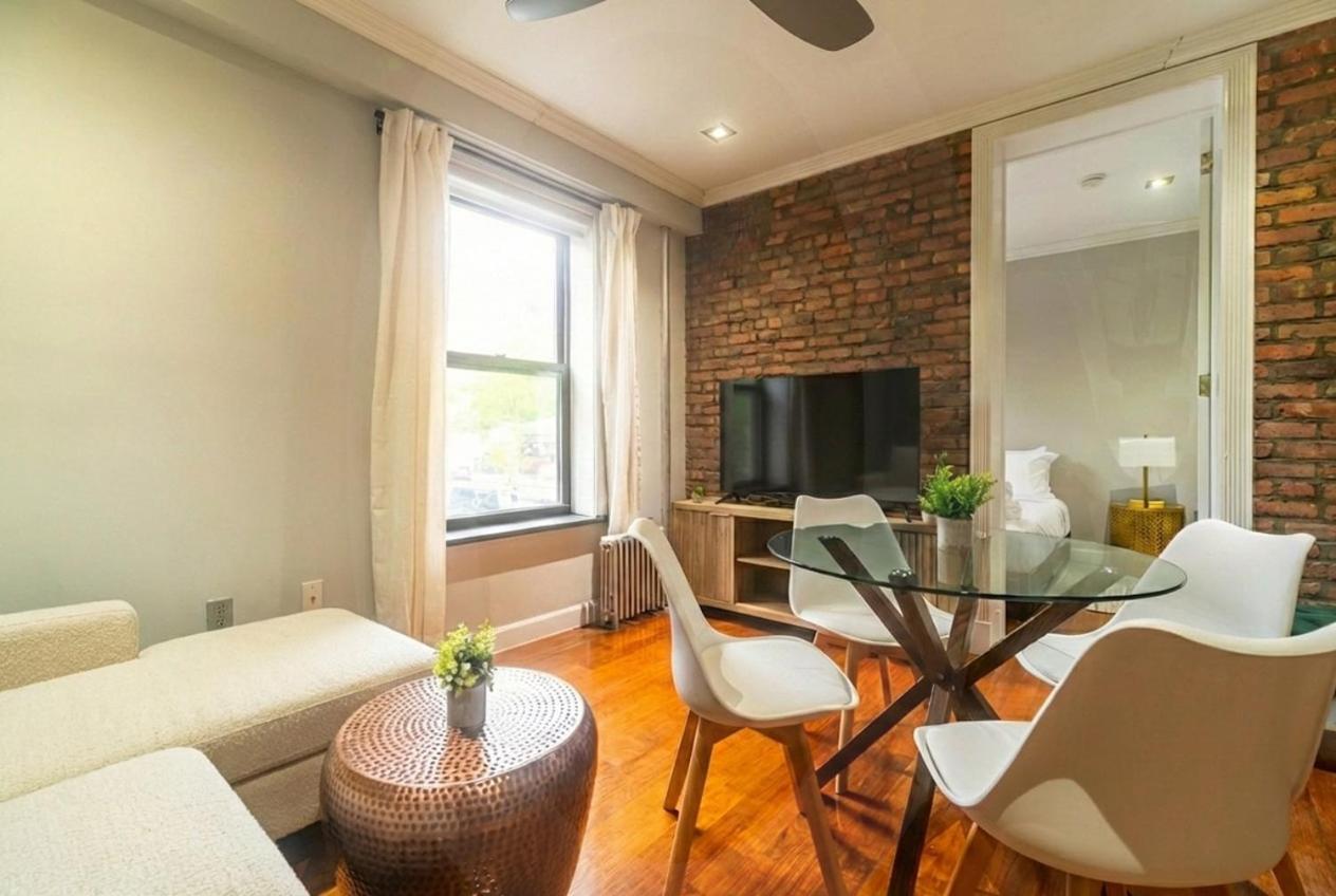 apt4 - East Harlem, Manhattan by Monthier - 5