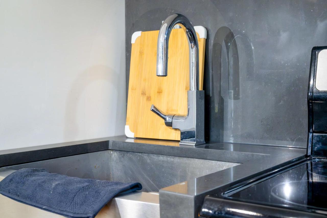 apt4 - East Harlem, Manhattan by Monthier - 3