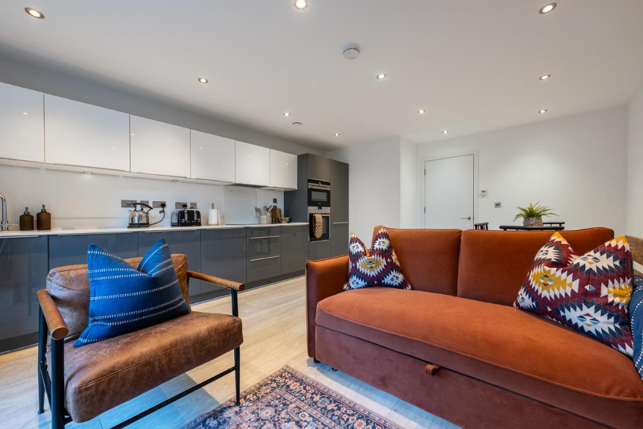 Station View - Modern Flat Near Centre & Station - 4