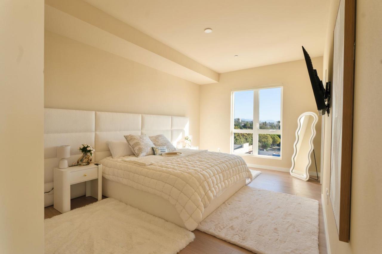 LA Hype Spot Sunset x Fairfax SkyView - 2