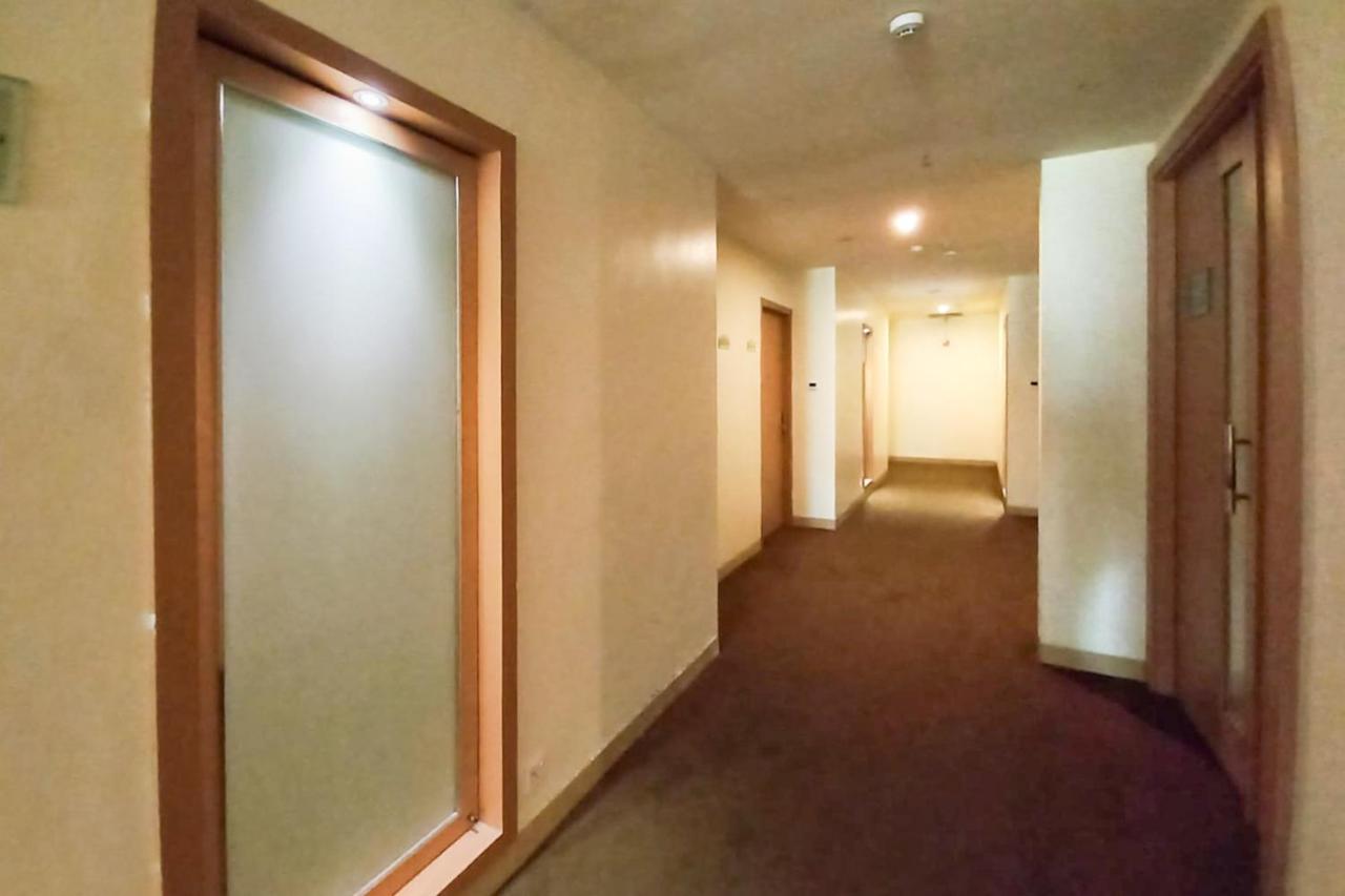 SANS Vibes d Grande Hotel Batam - 3