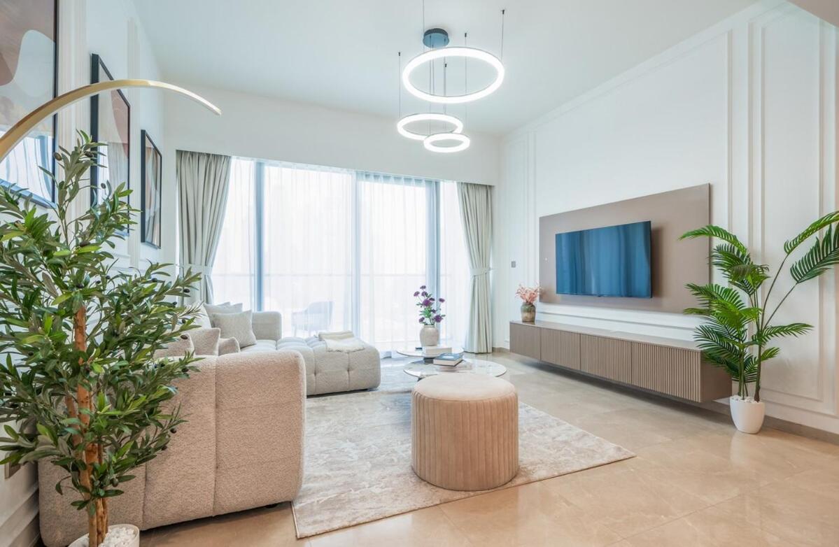 Dream Apartment with Burj Khalifa & Fountain Views