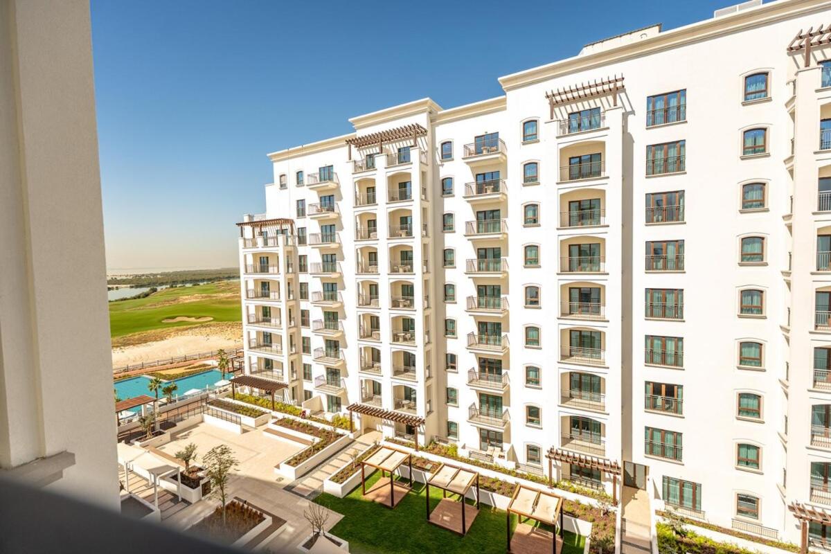 Cozy Studio Yas Golf Collection Near Parks - 3