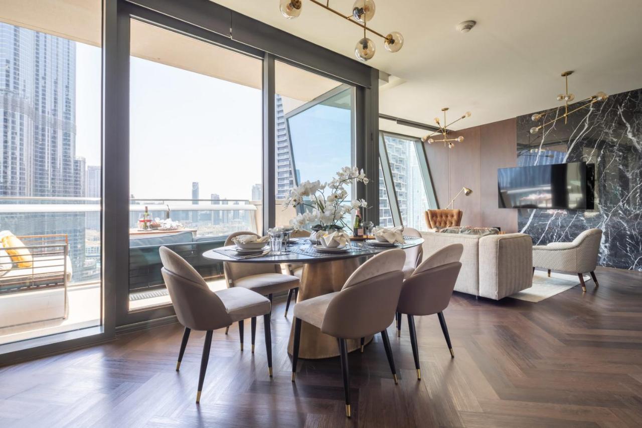 Frank Porter - Burj Vista - 4