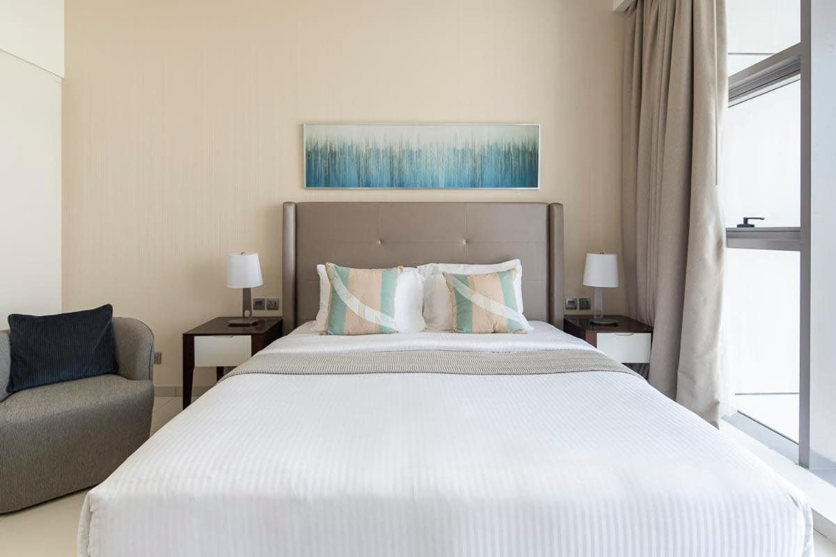 Frank Porter - Avanti Tower - 2