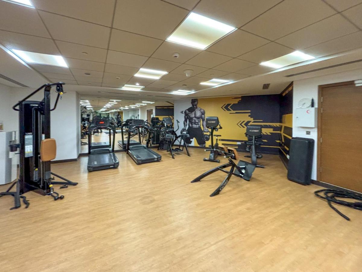 Frank Porter - Ansam Building 1 - Yas Island - 3