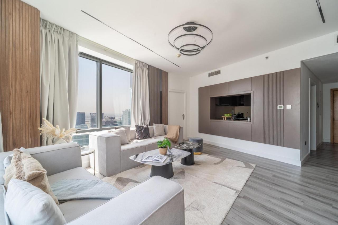 Frank Porter - Burj Views Central Tower - 4