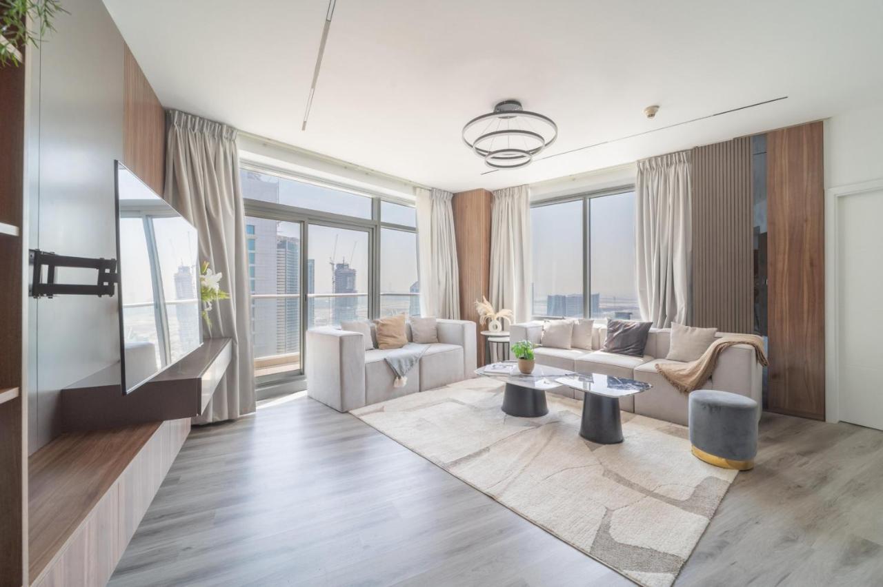 Frank Porter - Burj Views Central Tower - 2