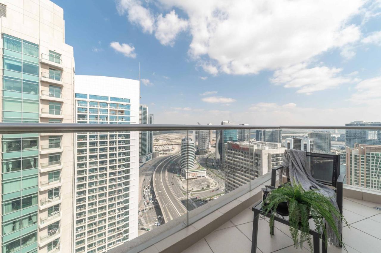 Frank Porter - Burj Views Central Tower