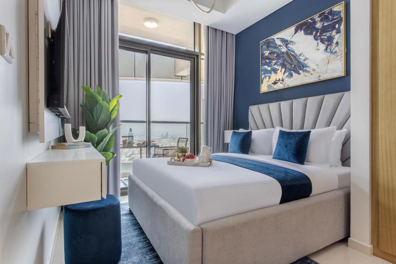 Frank Porter - Aykon City Tower - 2