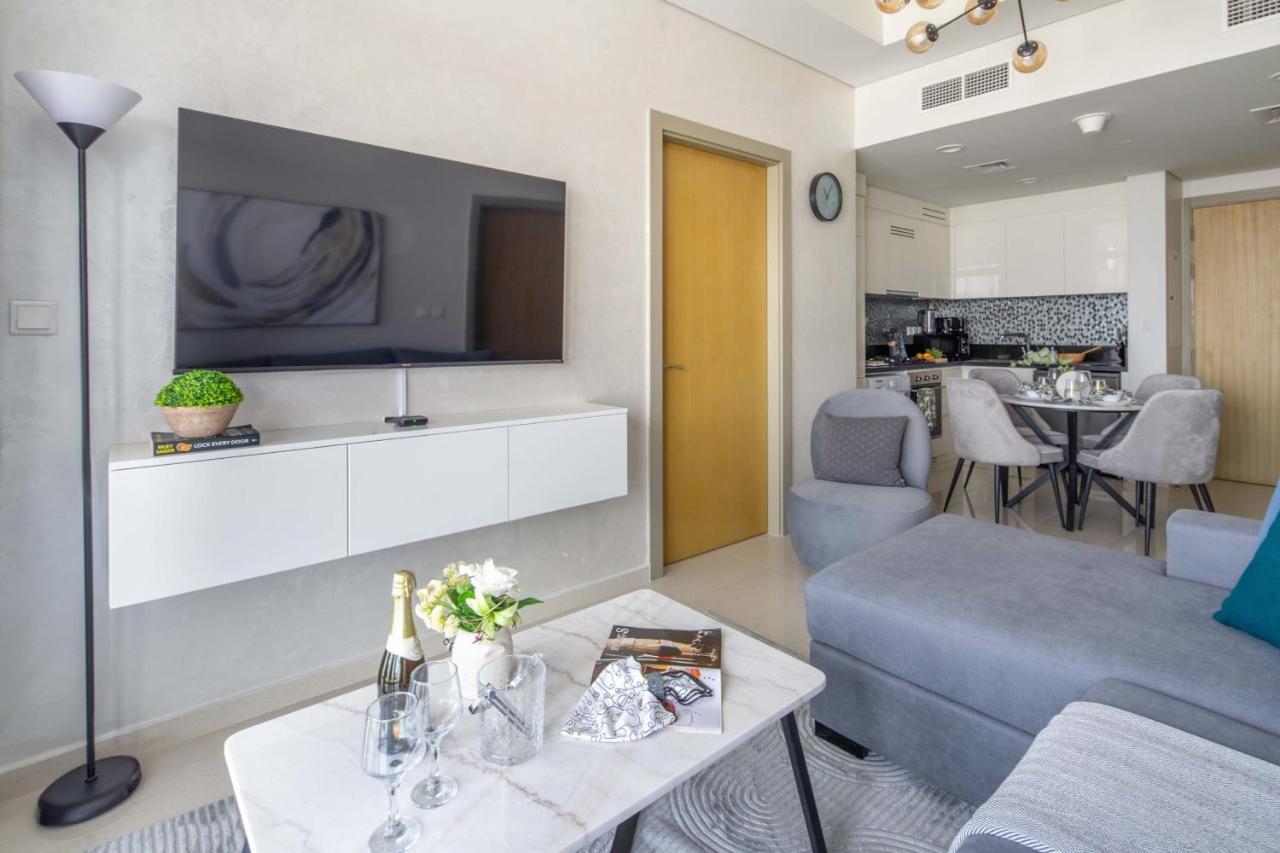 Frank Porter - Aykon City Tower C - 5