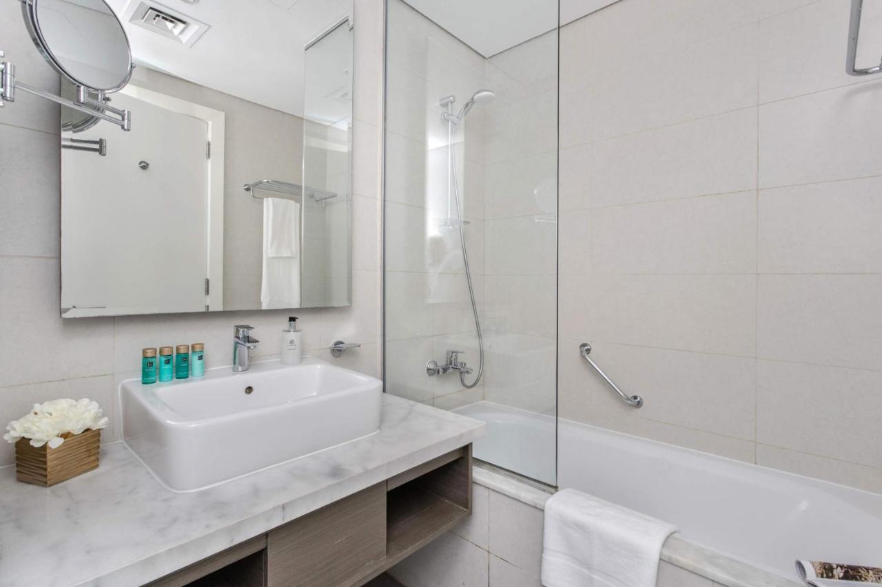 Frank Porter - Damac Prive A - 3