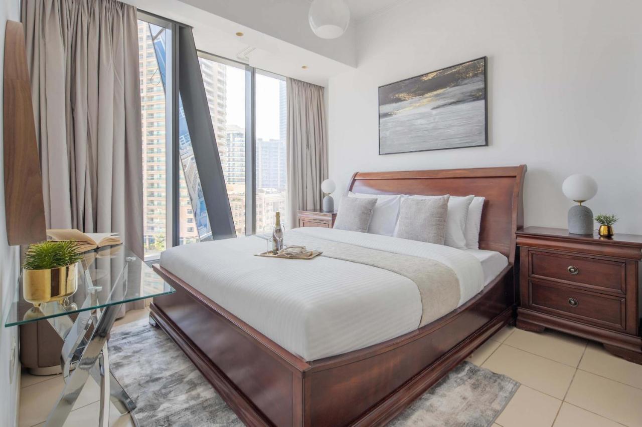 Frank Porter - Silverene Tower B - 2