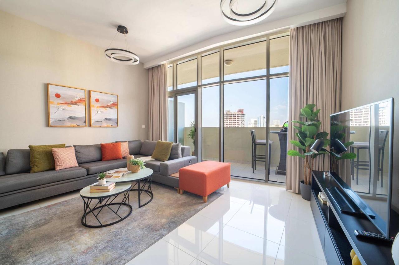 Frank Porter - DAMAC Tower 108 - 1BR