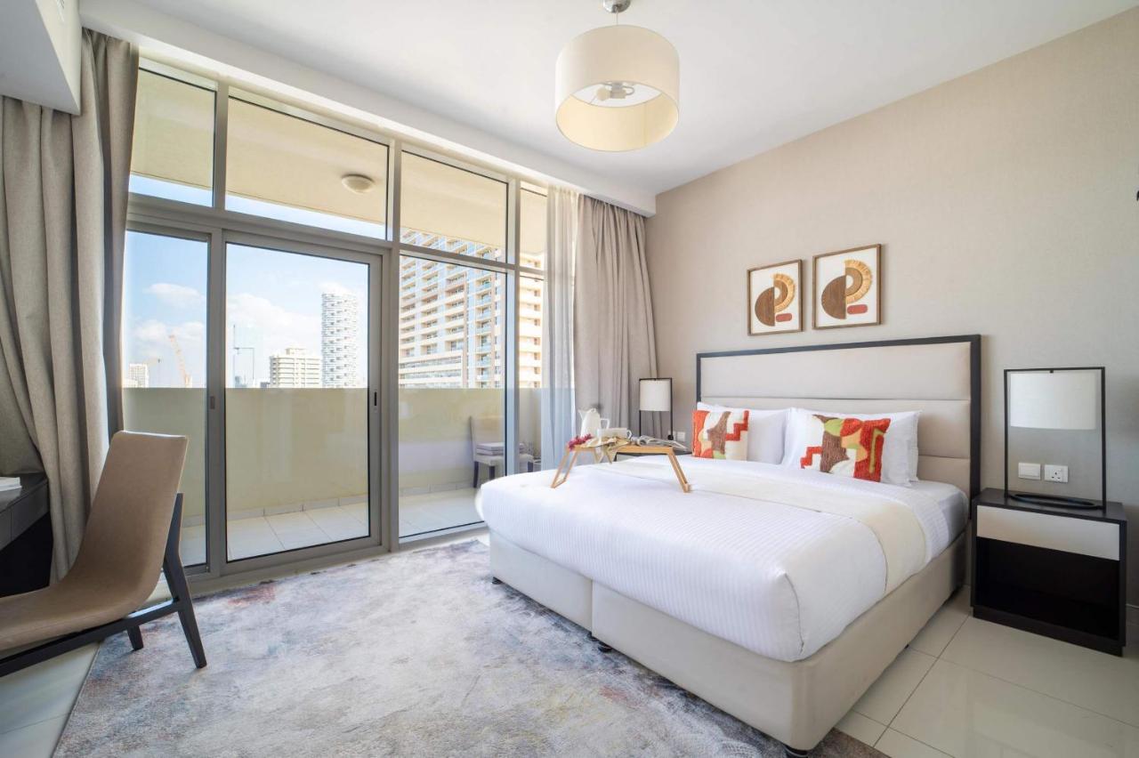 Frank Porter - DAMAC Tower 108 - 1BR - 2