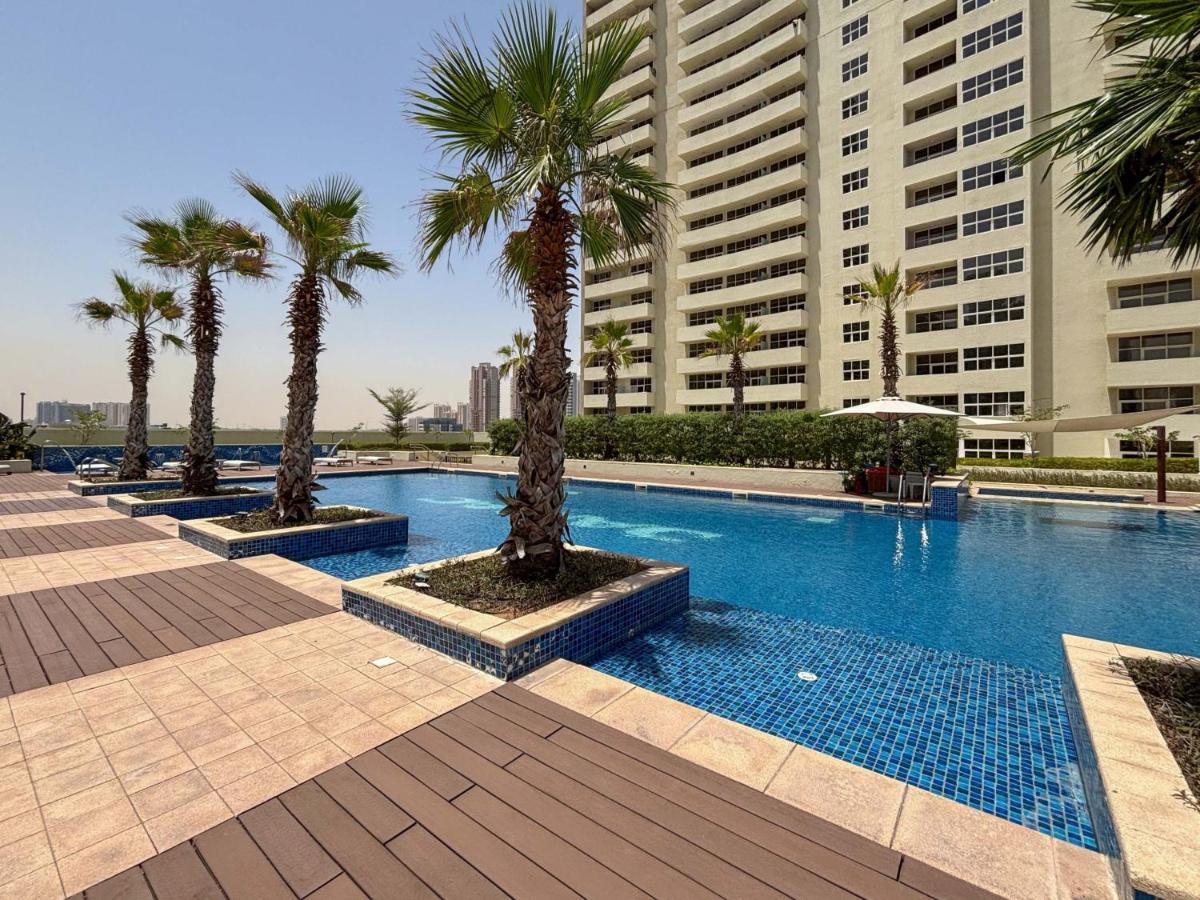 Frank Porter - DAMAC Tower 108 - 1BR - 4