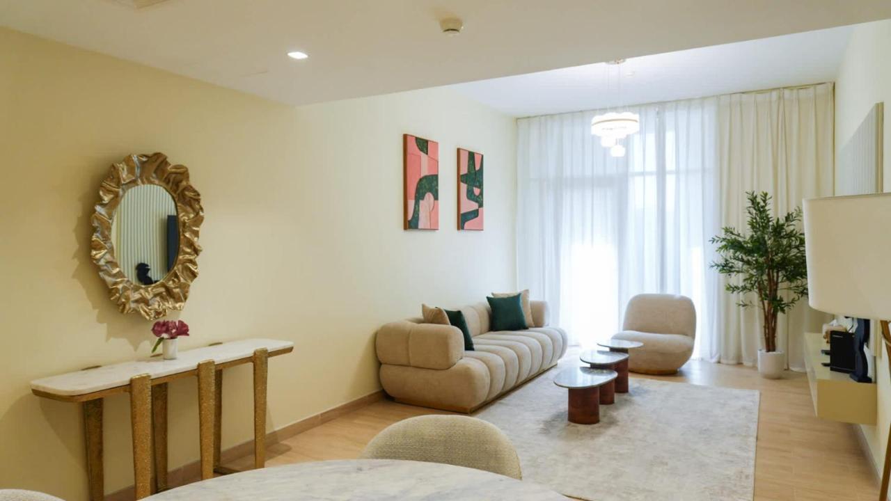 Elegant 2BR Canal & Burj Khalifa Partial View 5