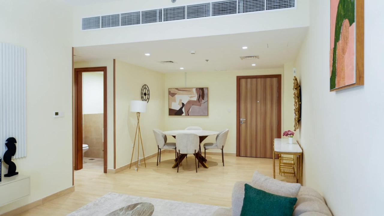 Elegant 2BR Canal & Burj Khalifa Partial View 5 - 3