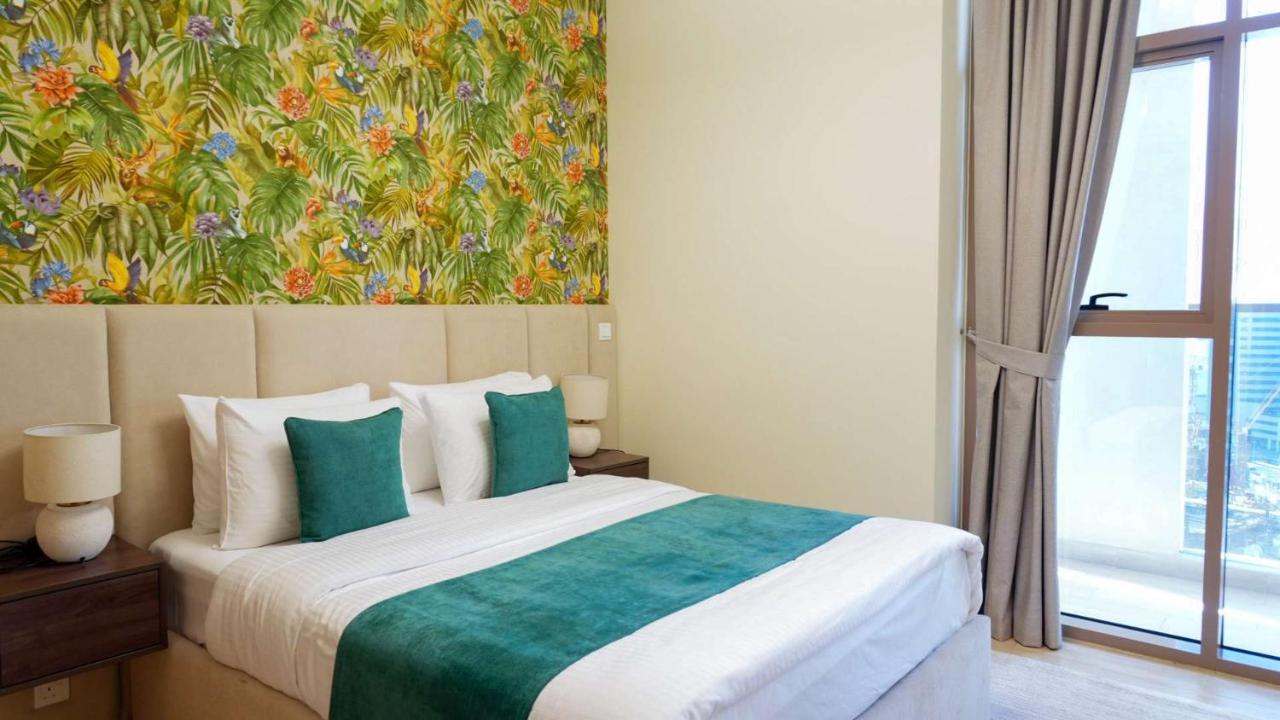 Stunning 2BR Canal View & Burj Khalifa 3 - 3