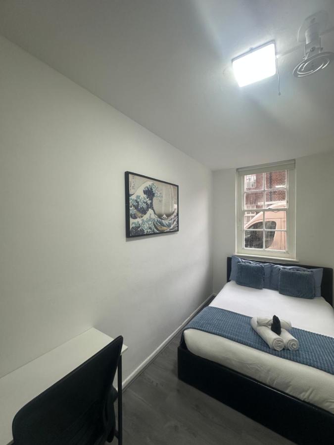 Small cozy private bedroom zone1 - 2