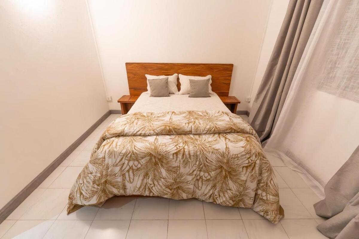 Cozy Coastal Villa Troux Aux Biches - 4