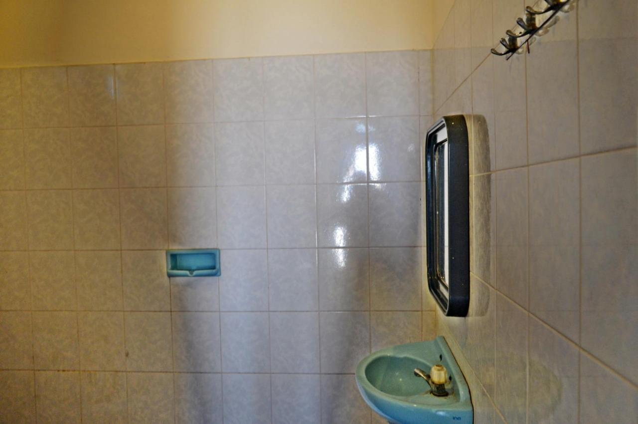 Yulia 2 Homestay Sanur - 3