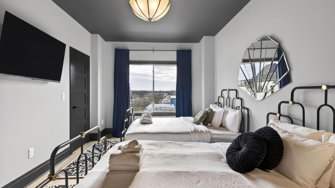 The Great Gatsby by AvantStay Hot Tub Private Rooftop Speakeasy Lounge Firepit - 2