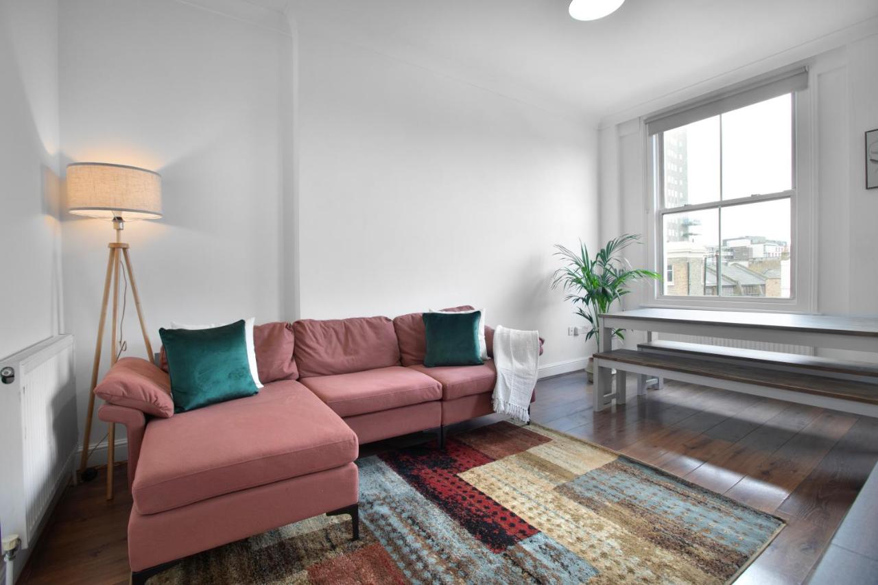 Charming 3-Bedroom Duplex in Notting Hill - 4