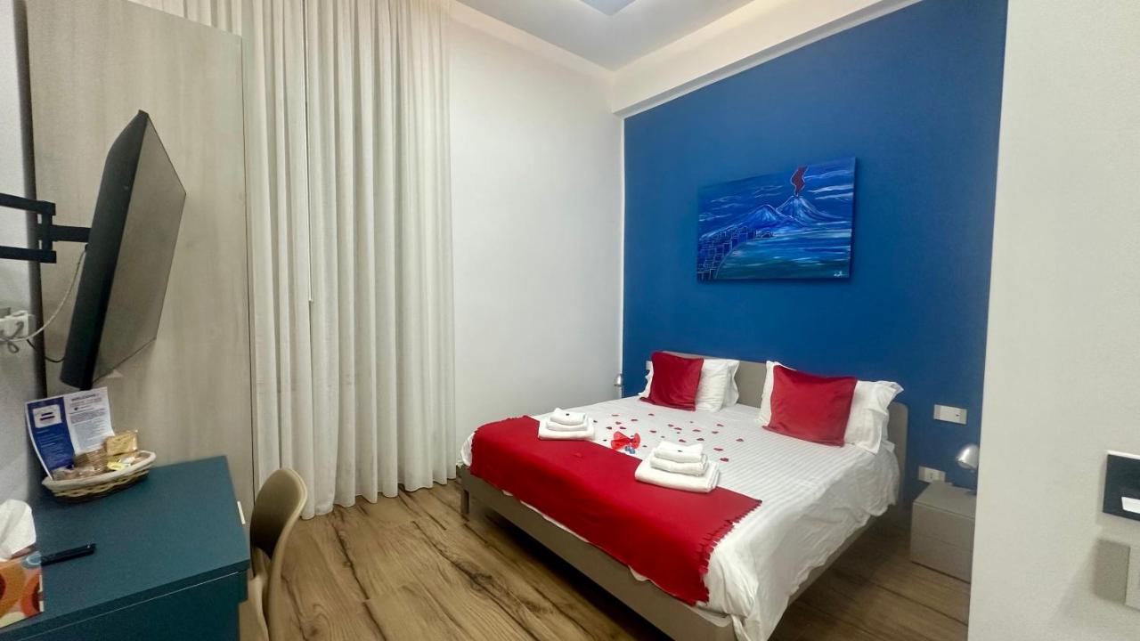 Suite Stay Napoli Rooms and Apartment