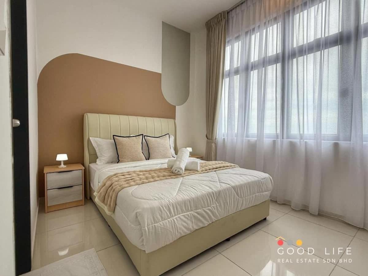 Space Residency 2BR KSL Mall Shops Foods Around - 2