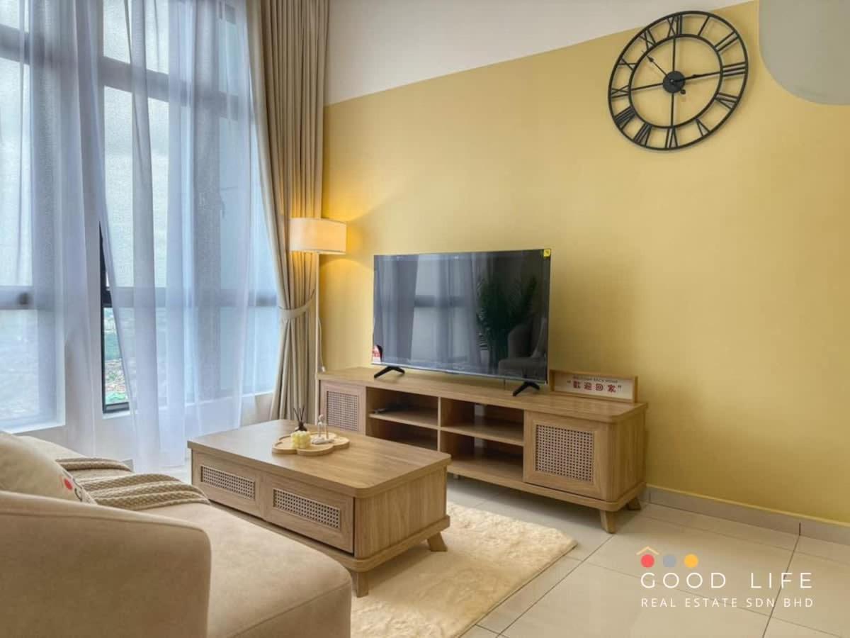 Space Residency 2BR KSL Mall Shops Foods Around - 5