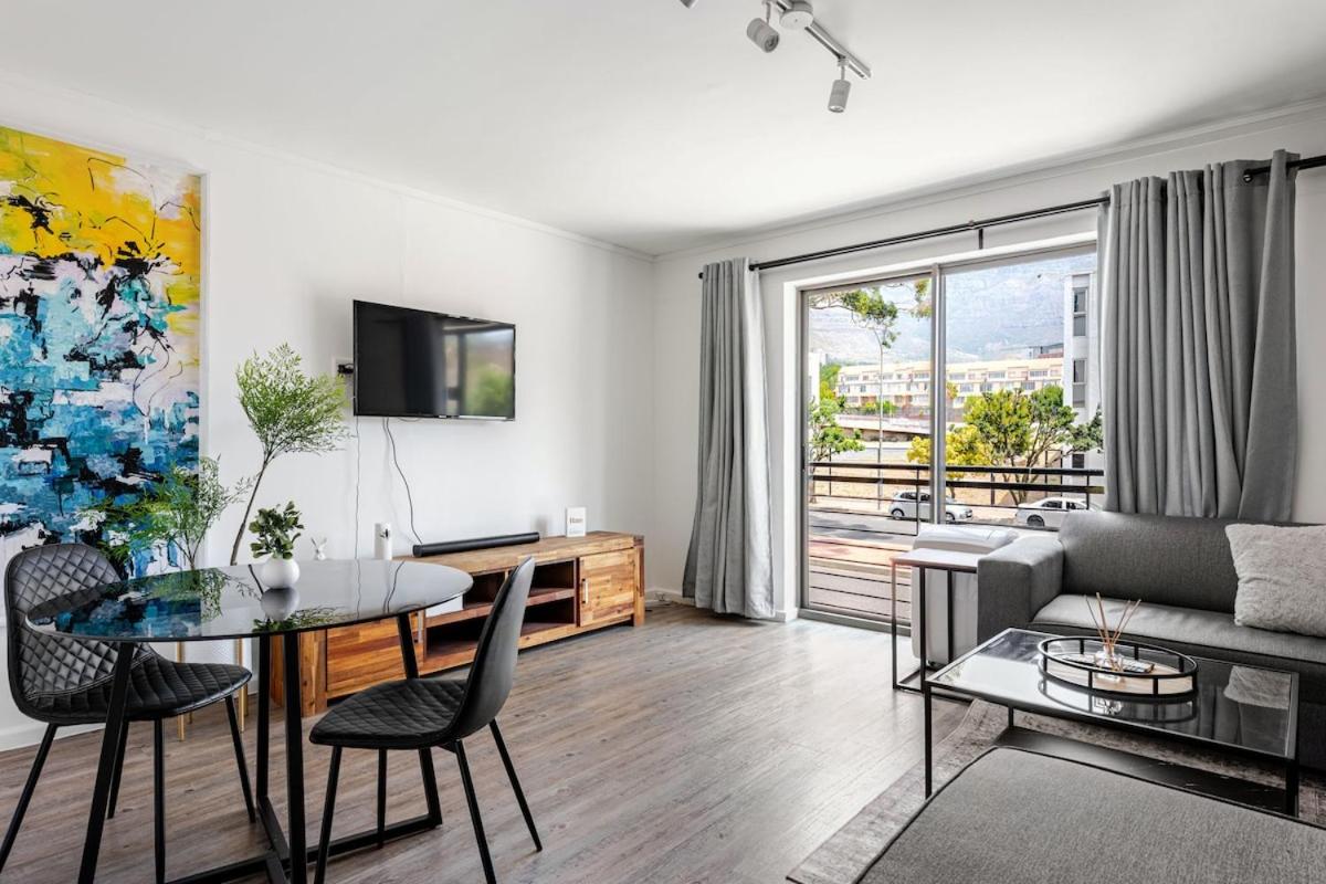 1BR at Castle Rock, Mountain View and Free Parking