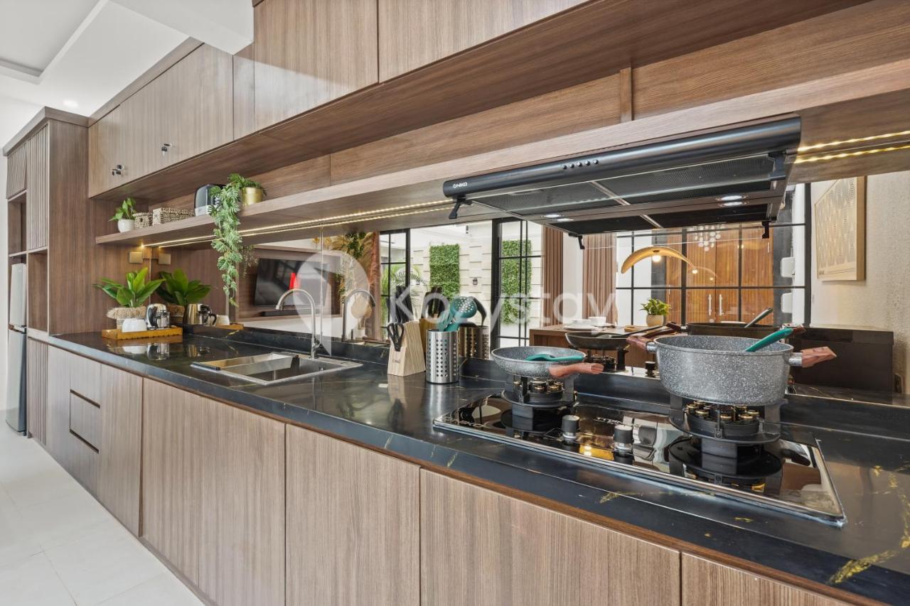 Biyan Villa by Kozystay - Seminyak - 5