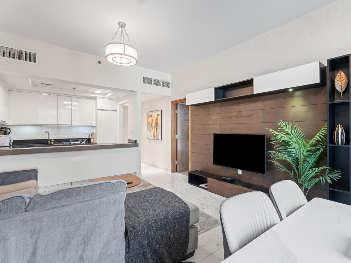 Cozy and Elegant 1 BDR In Noura Tower-37 - 4