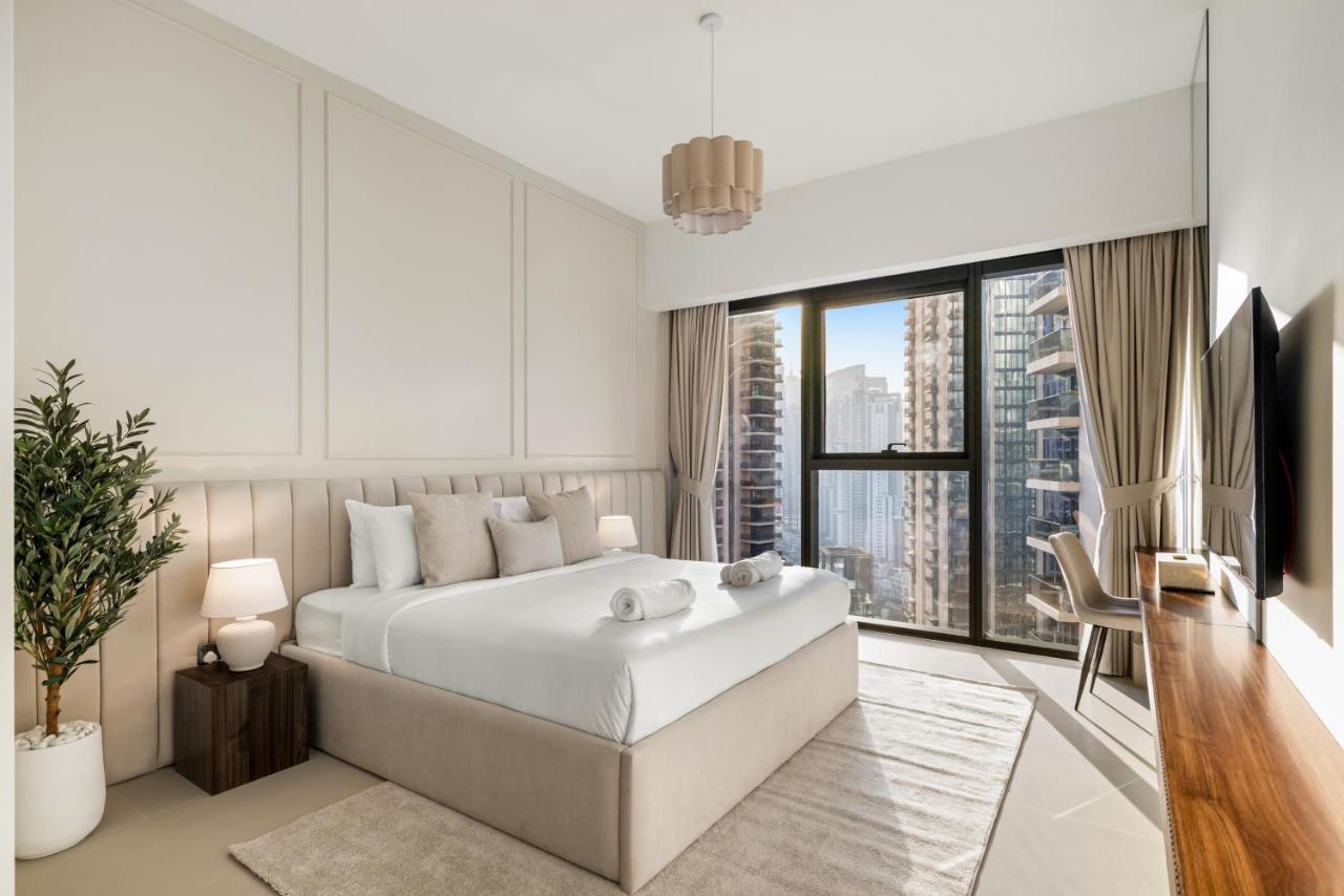 Blissful Stays - Luxury Two Bedroom Apartment at ACT Tower 2, Boulevard, Burj Khalifa, Pool, Near Dubai Mall