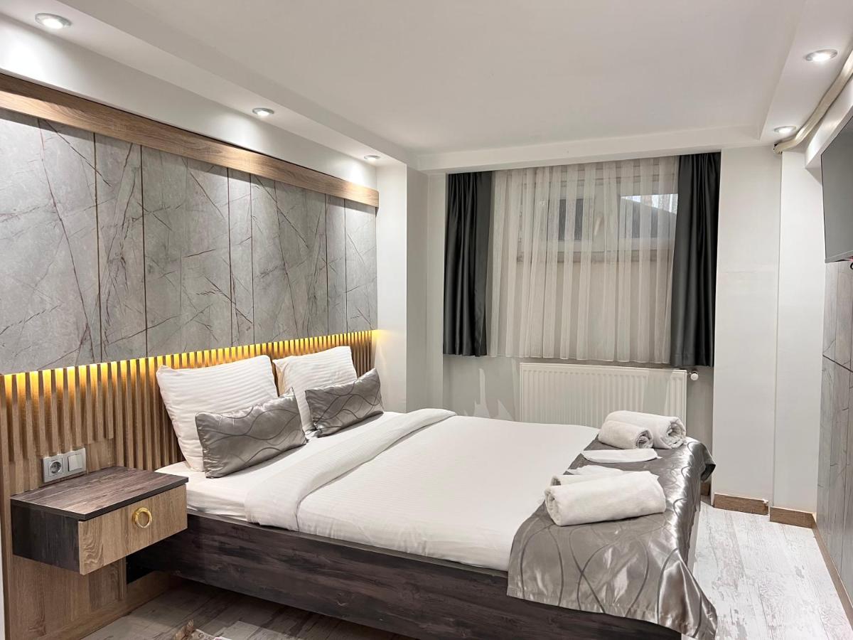 The Blue Mansion Modern Rooms - 2