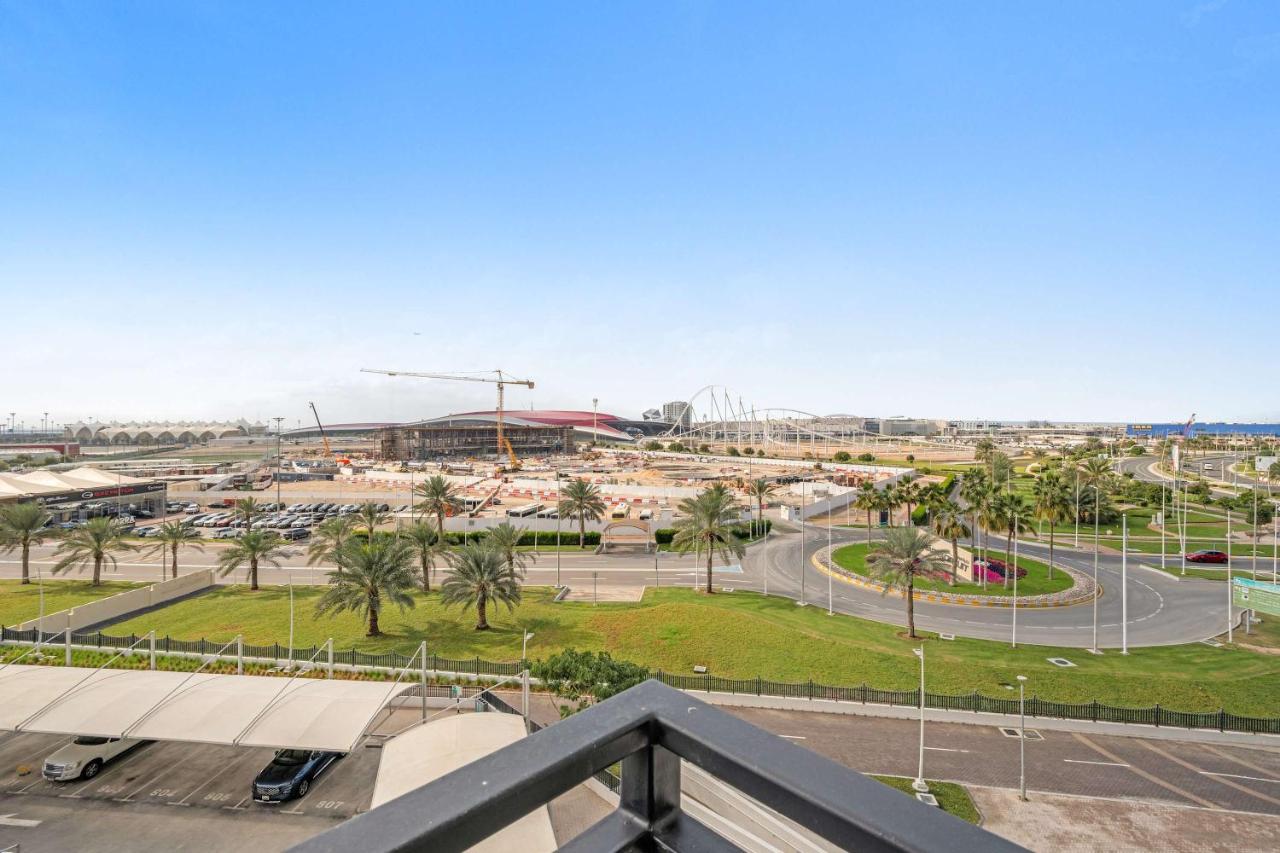 Silkhaus Vacation Homes Chic Studio Stay Near Ferrari World - 2