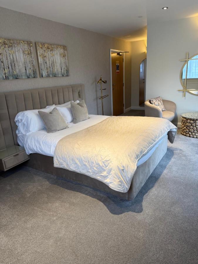 King Room with Lake View