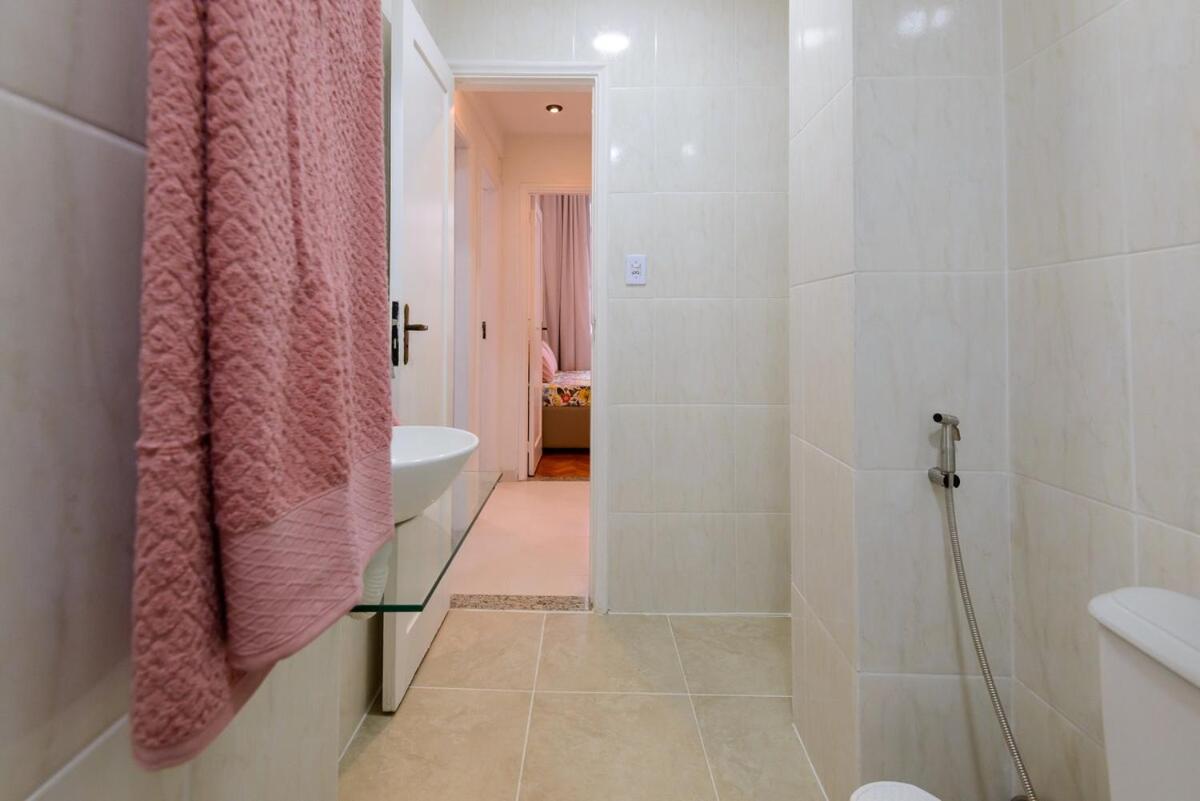 Maravilho Apartamento com 3 Quartos em Copacabana - 3