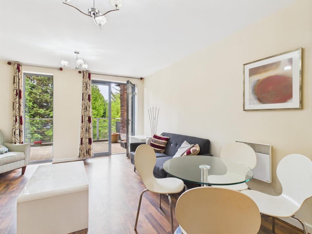 Station Apartment