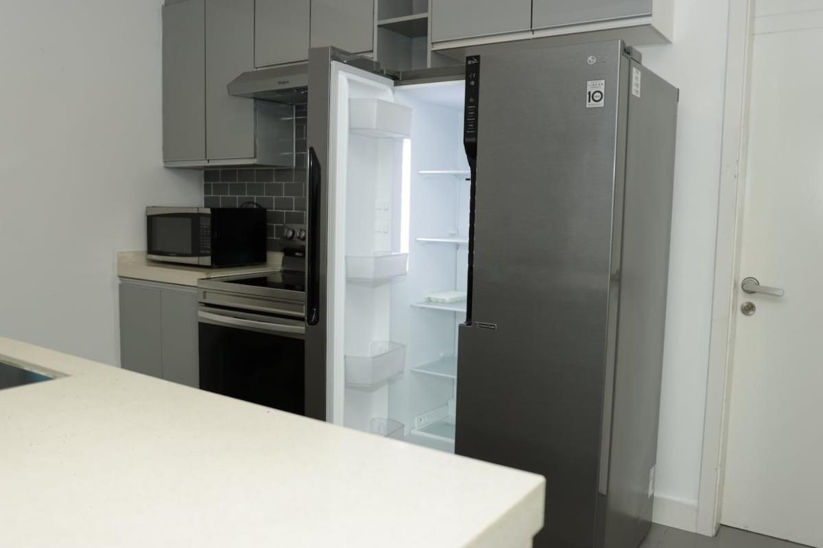 Luxury apartment with city view of Kingston - 5