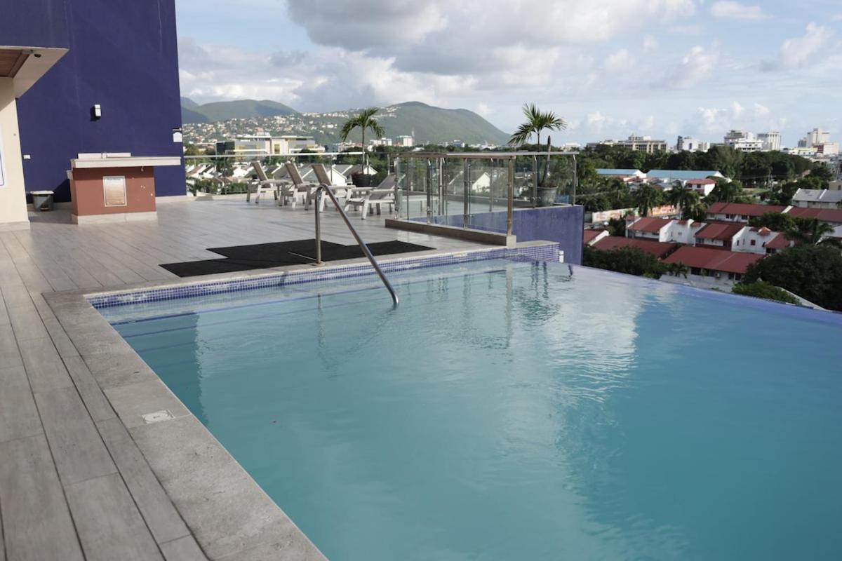 Luxury apartment with city view of Kingston - 4