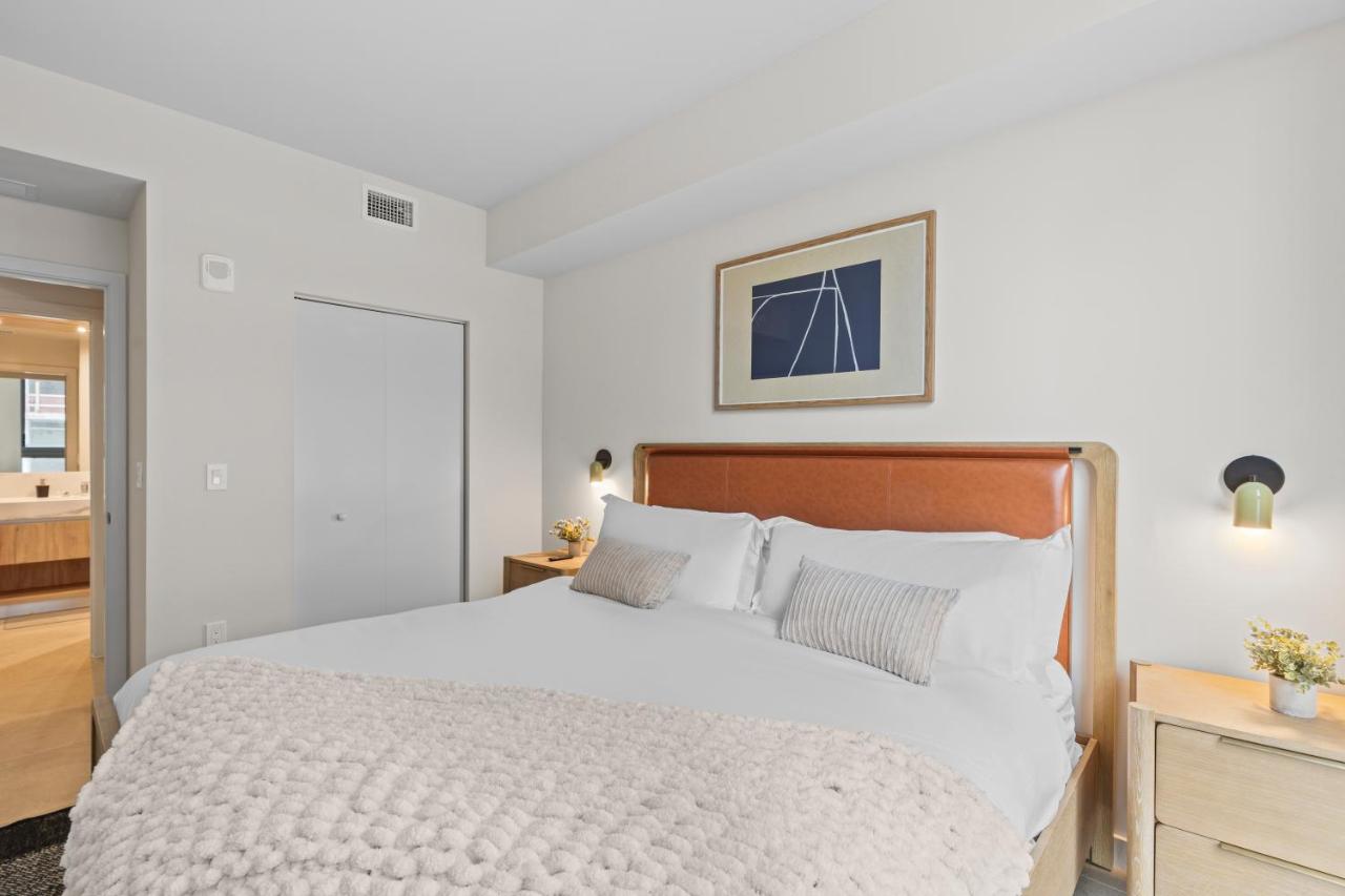 Skyline Views - Steps from Bayfront Park - 2